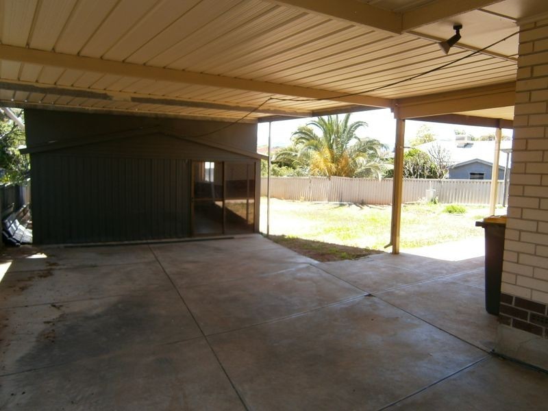 3 Padbury Road, Gilles Plains SA 5086