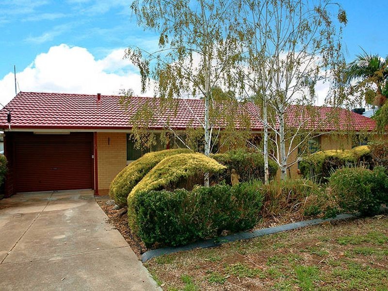 12 Quebec Drive, Para Hills SA 5096