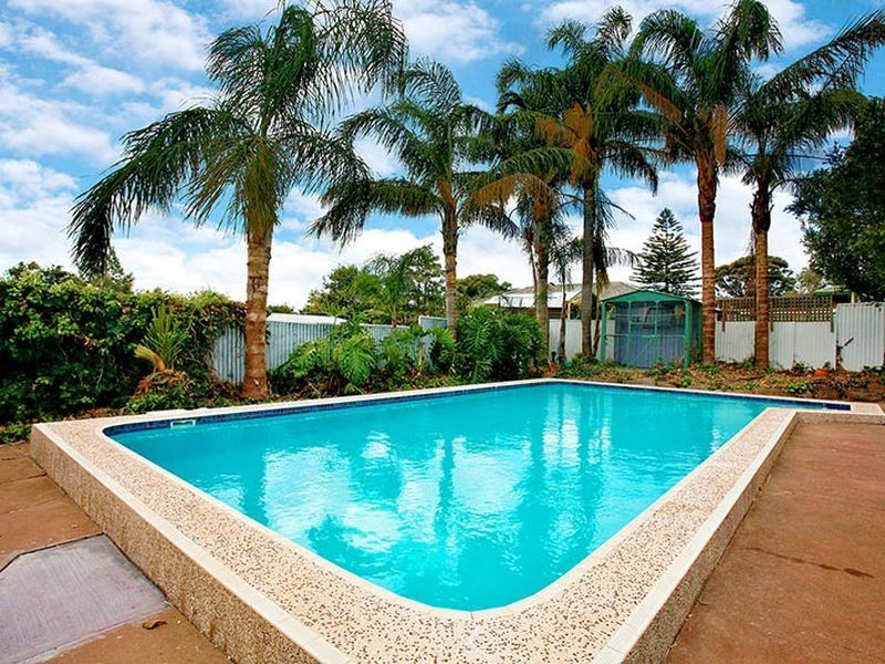 12 Quebec Drive, Para Hills SA 5096