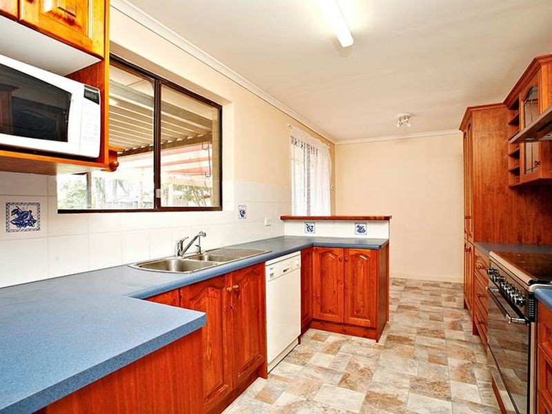 12 Quebec Drive, Para Hills SA 5096