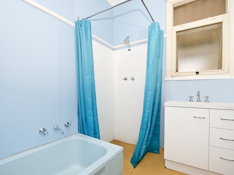 8 Leane Avenue, Ridgehaven SA 5097