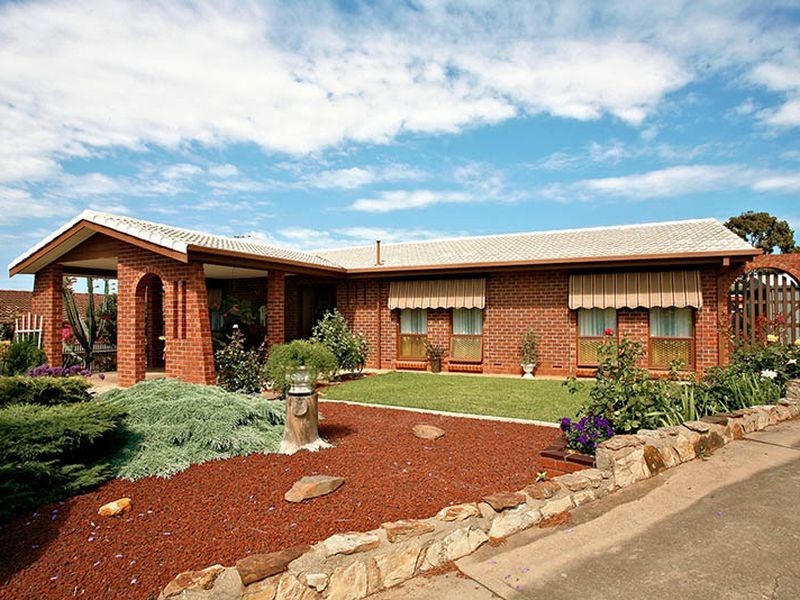 18 Carole Crescent, Modbury SA 5092