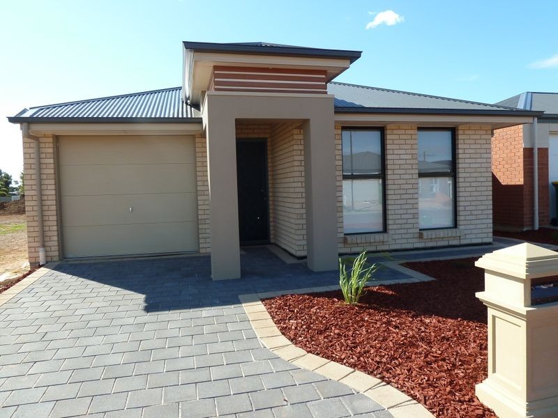 17 Crown Circuit, Munno Para West SA 5115