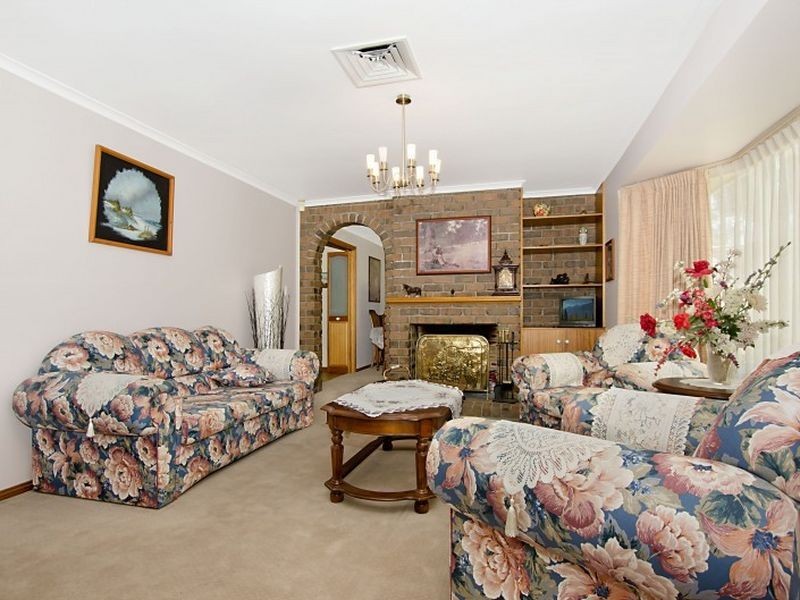 126 Brougham Drive, Valley View SA 5093