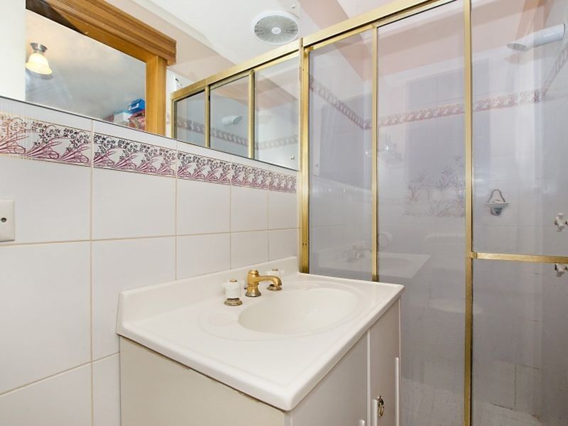 126 Brougham Drive, Valley View SA 5093