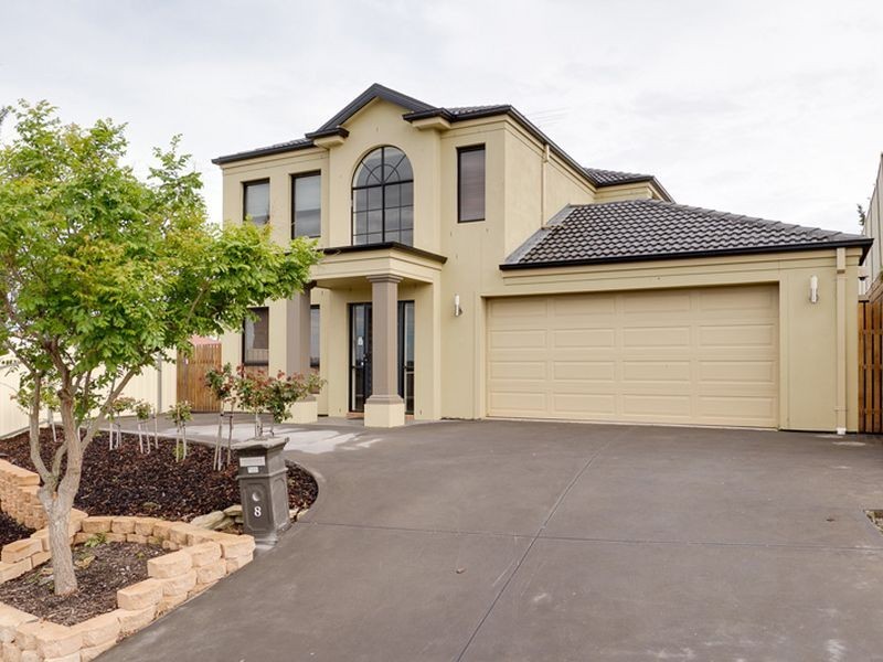 8 Olde Coach Road, Greenwith SA 5125