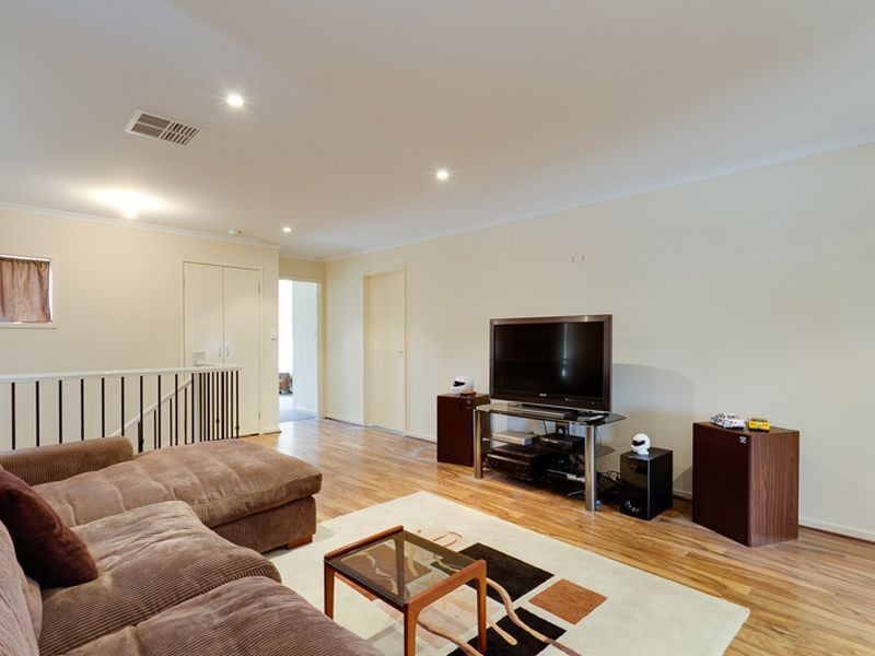 8 Olde Coach Road, Greenwith SA 5125