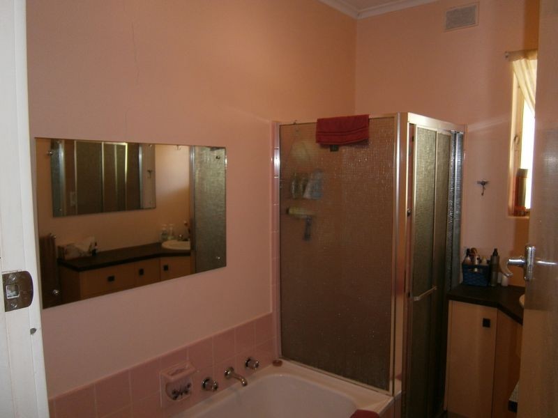 17 Williamson Road, Para Hills SA 5096