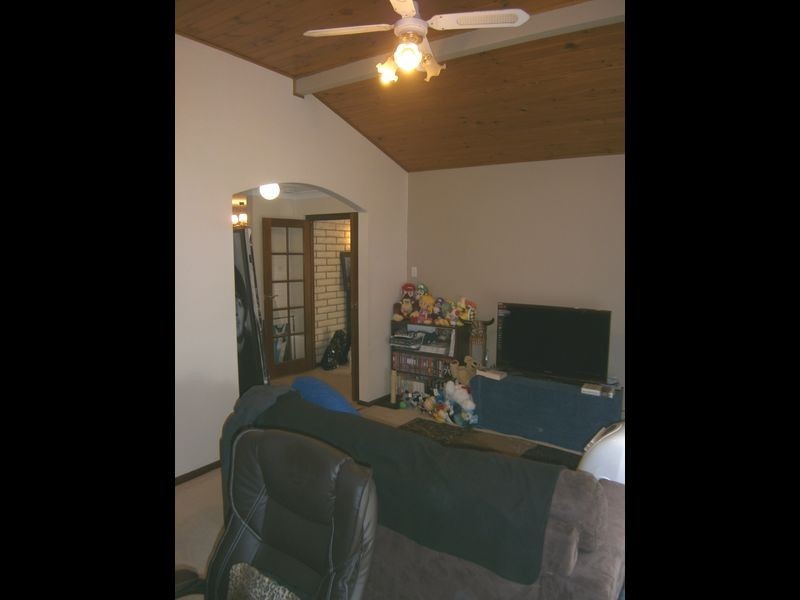 19 Malbanda Avenue, Para Vista SA 5093
