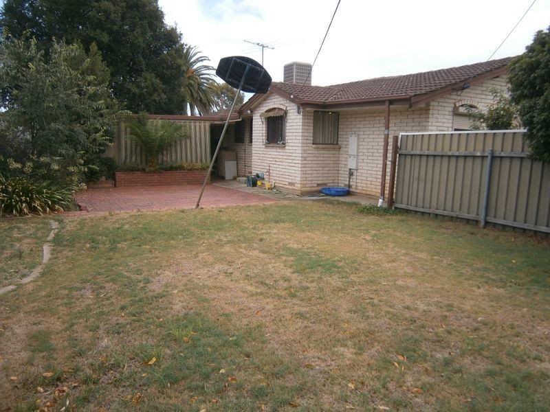 19 Malbanda Avenue, Para Vista SA 5093