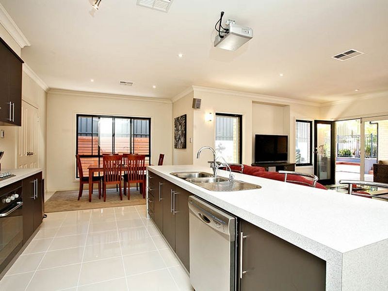 17 McCann Place, Greenwith SA 5125