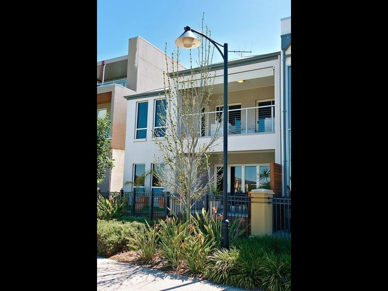 23 Santorini Walk, Mawson Lakes SA 5095