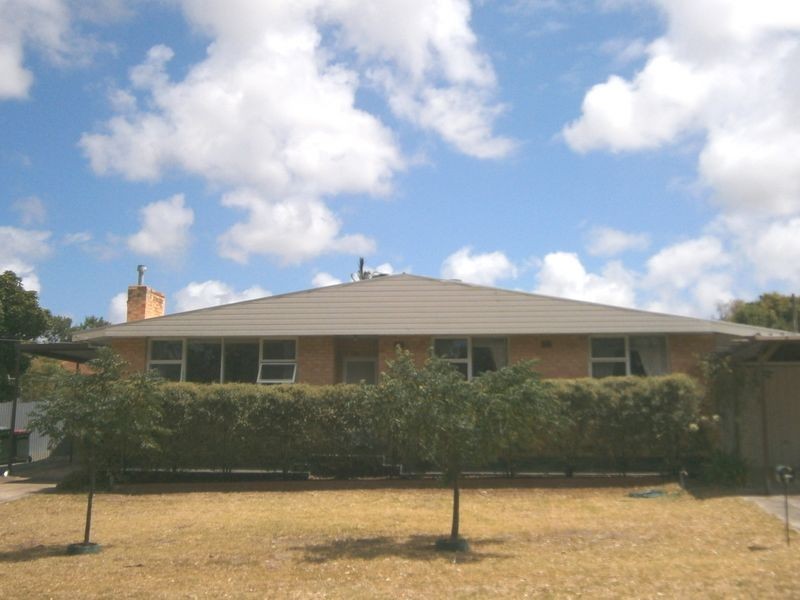 1 Leane Avenue, Ridgehaven SA 5097