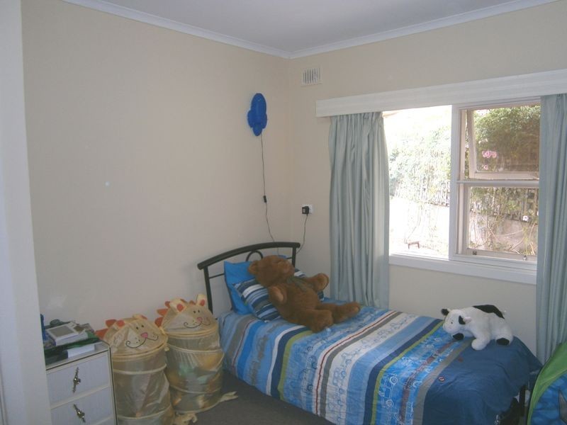 1 Leane Avenue, Ridgehaven SA 5097