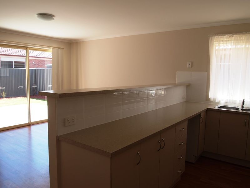 27 Saint Germaine Avenue, Andrews Farm SA 5114