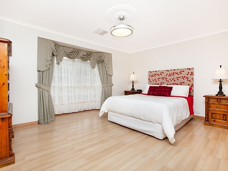 30 Rotz Court, Golden Grove SA 5125