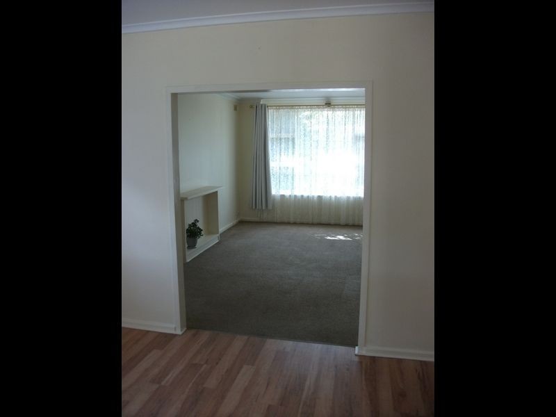 10 Tolley Road, Hope Valley SA 5090