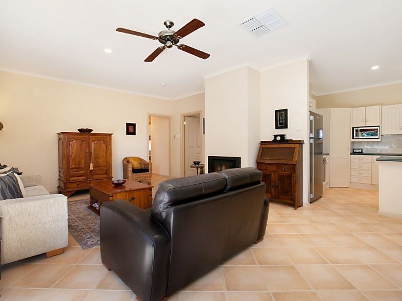 8 Lake Fortesque, Greenwith SA 5125
