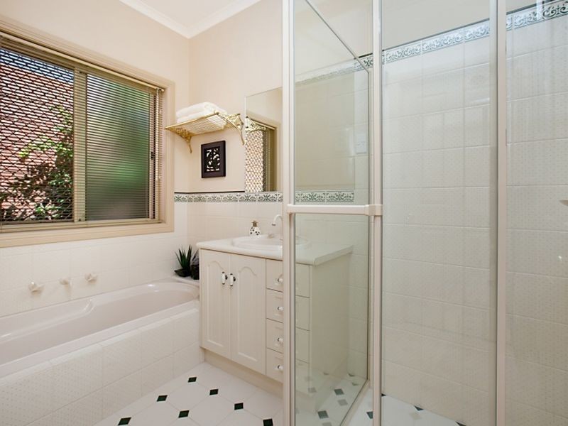 8 Lake Fortesque, Greenwith SA 5125
