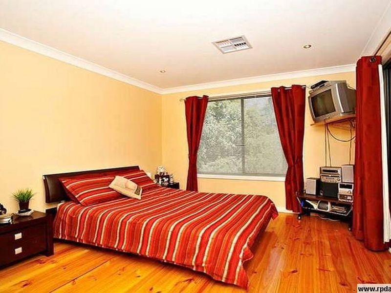 4 Nunyah Drive, Banksia Park SA 5091