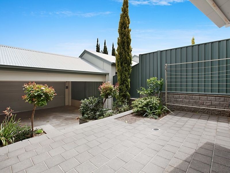5/4 Merlot Ct, Wynn Vale SA 5127