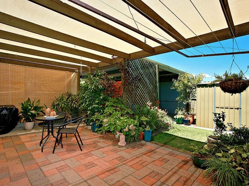 3/8 Polst Avenue, Para Vista SA 5093