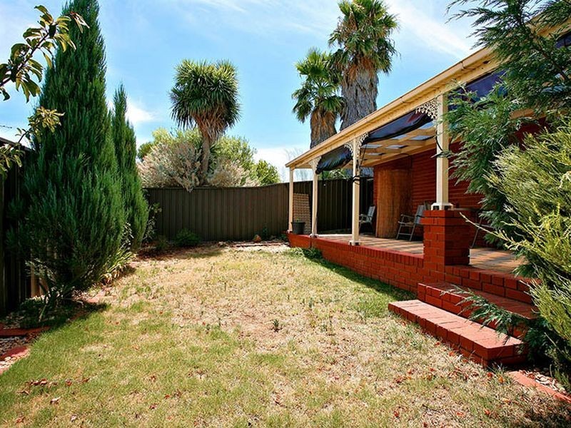 2 Dunbarton Crescent, Greenwith SA 5125