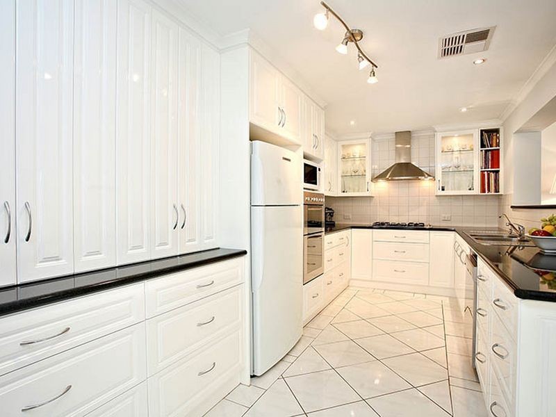 10 Currawong Crescent, Modbury Heights SA 5092