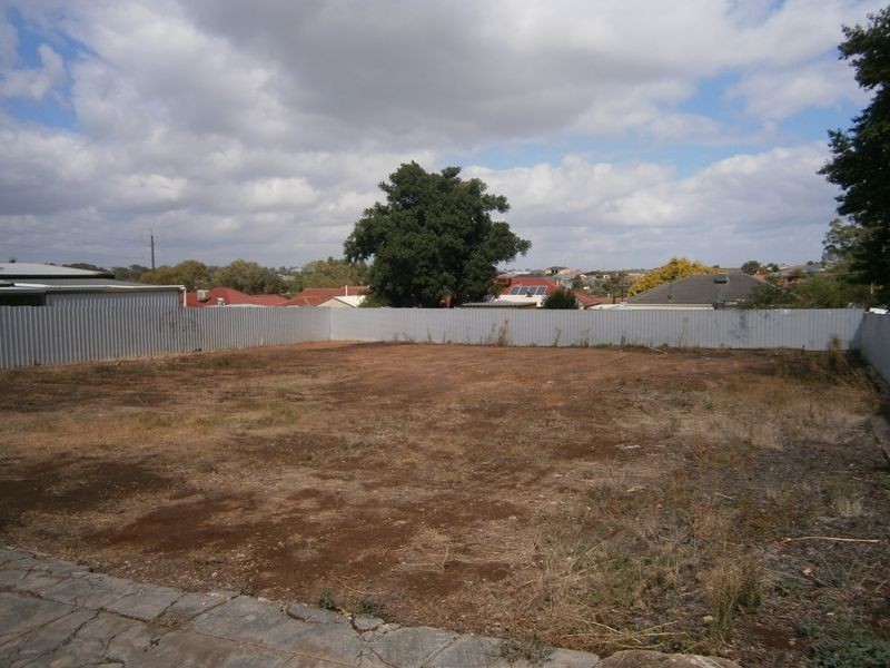 17 Albany Terrace, Valley View SA 5093