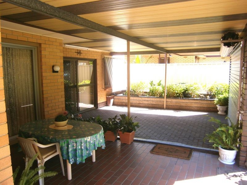 14 Kelly Road, Valley View SA 5093
