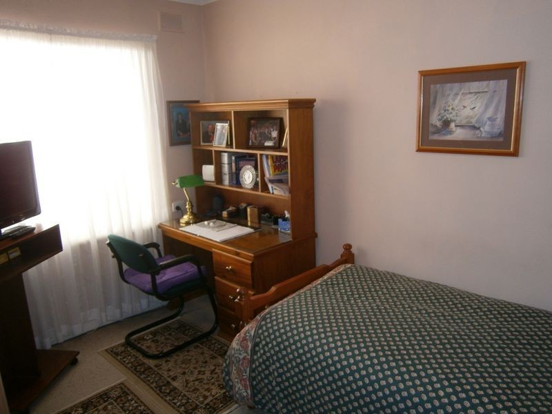 14 Kelly Road, Valley View SA 5093