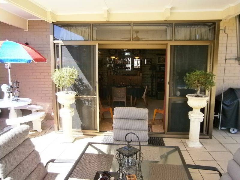 14 Kelly Road, Valley View SA 5093