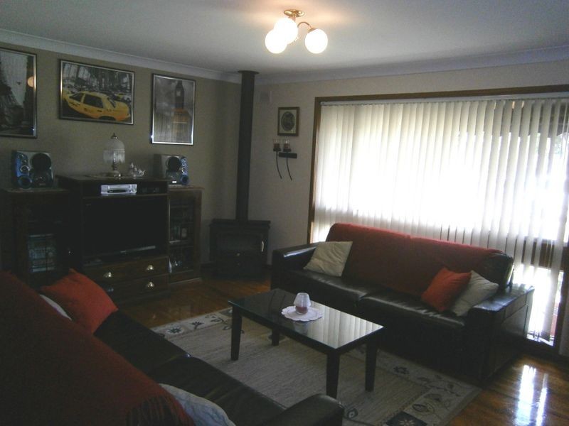 17 Malbanda Avenue, Para Vista SA 5093