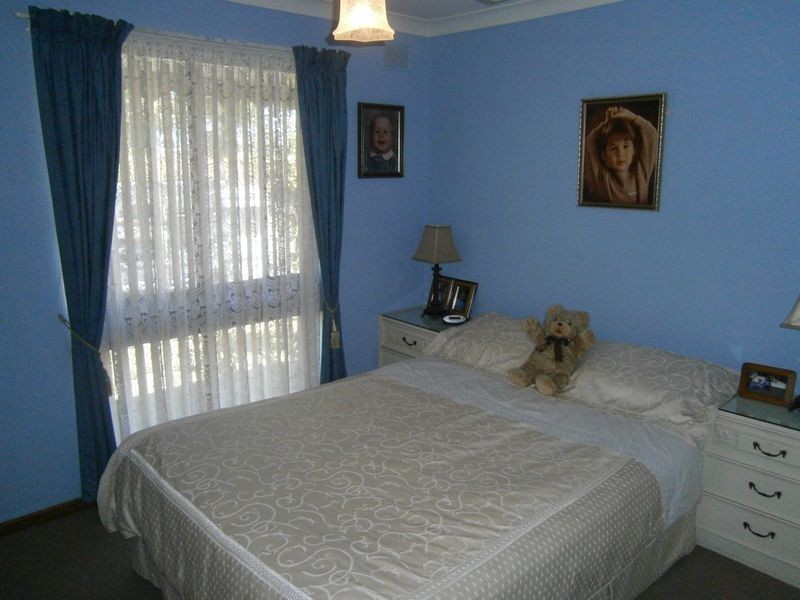 20 Heather Drive, Para Vista SA 5093
