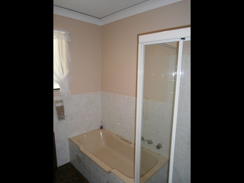 20 Heather Drive, Para Vista SA 5093