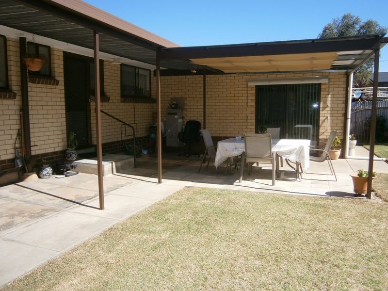 20 Heather Drive, Para Vista SA 5093