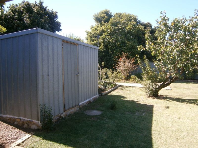 20 Heather Drive, Para Vista SA 5093