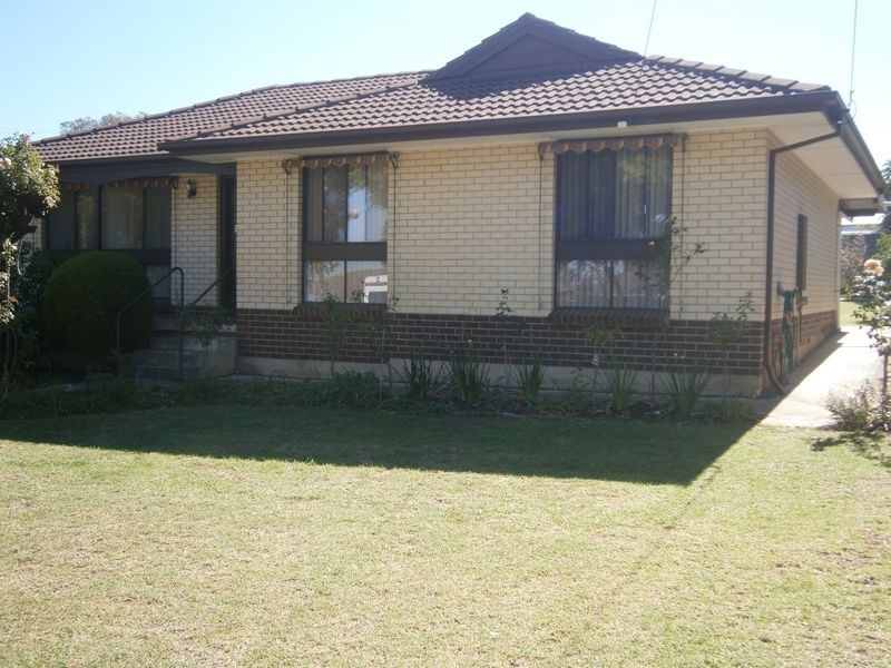 20 Heather Drive, Para Vista SA 5093