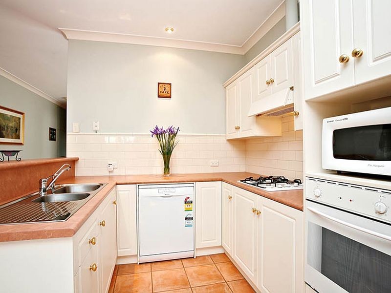 14 Lockwood Drive, Greenwith SA 5125