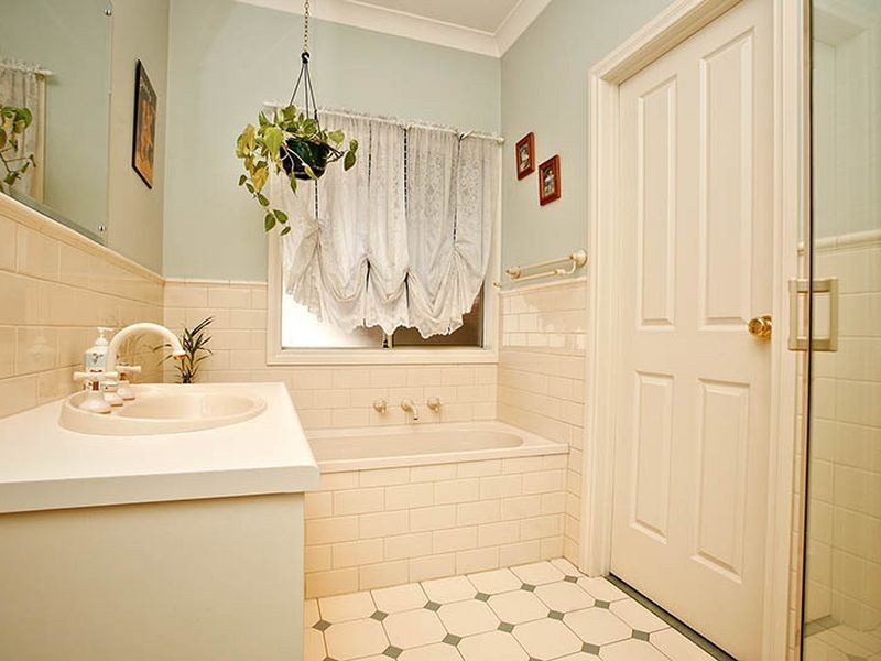 14 Lockwood Drive, Greenwith SA 5125