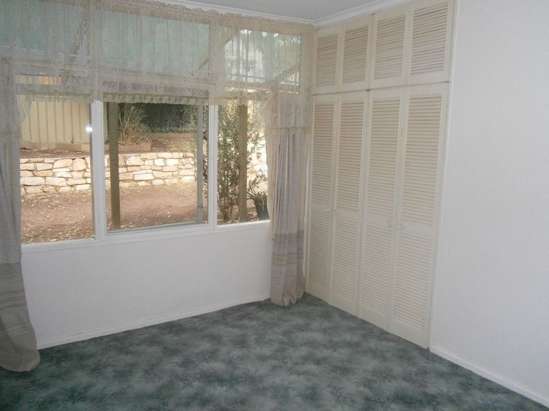 19 Gwender Terrace, Para Hills SA 5096