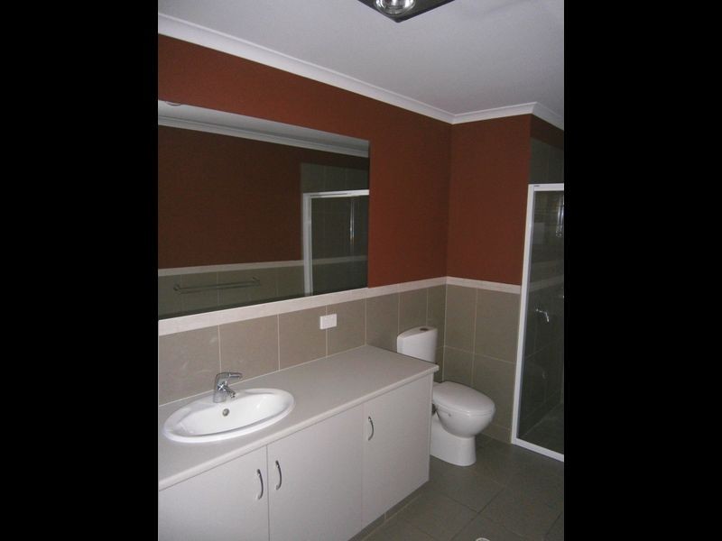 4 Strathmore Avenue, Smithfield SA 5114