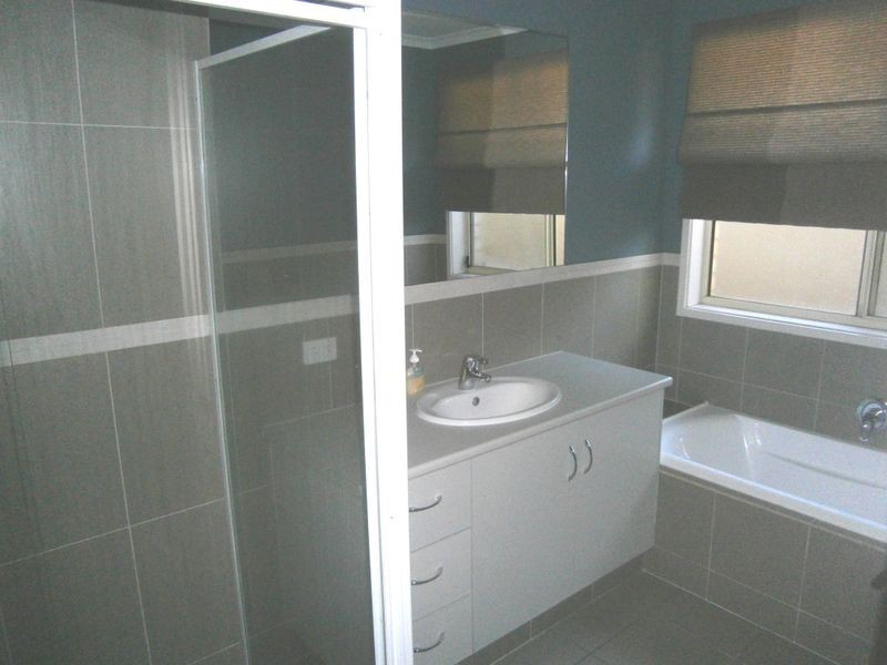 4 Strathmore Avenue, Smithfield SA 5114