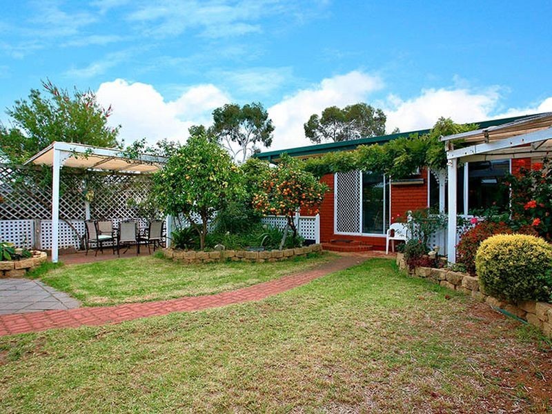 13 Hawke Crescent, Salisbury East SA 5109
