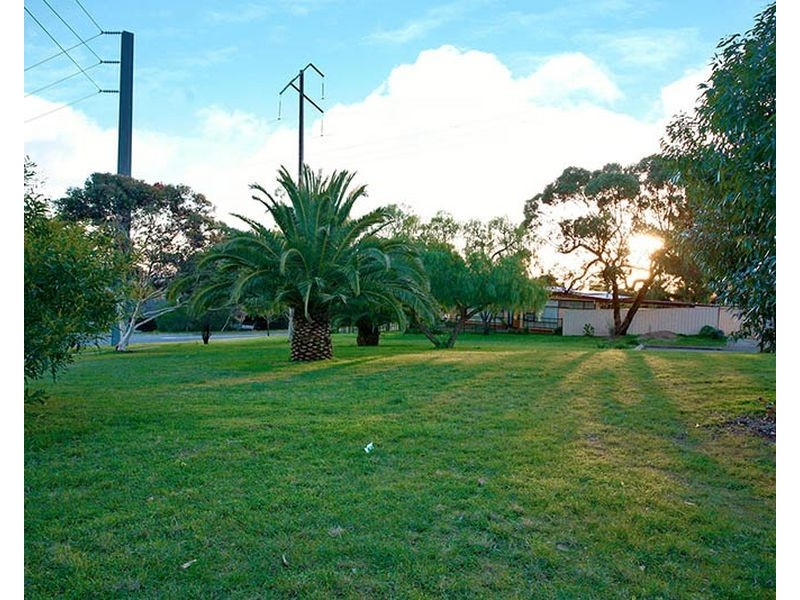 32 Milne Road, Para Hills SA 5096