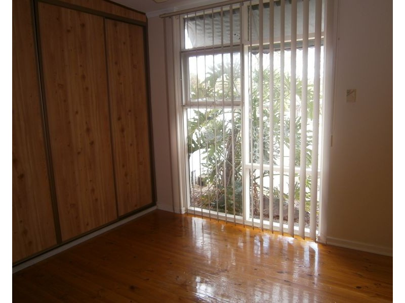 1 Parslow Road, Para Hills SA 5096