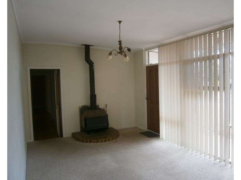 1 Parslow Road, Para Hills SA 5096