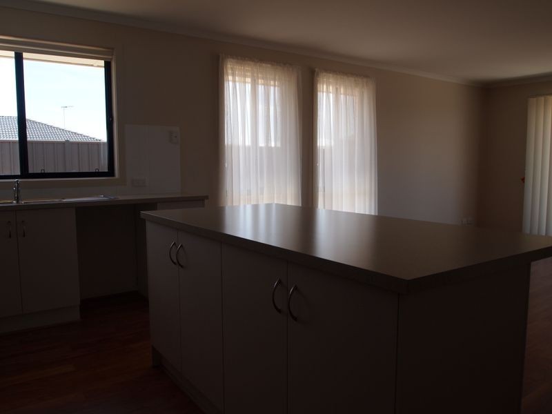 516 Andrews Road, Andrews Farm SA 5114
