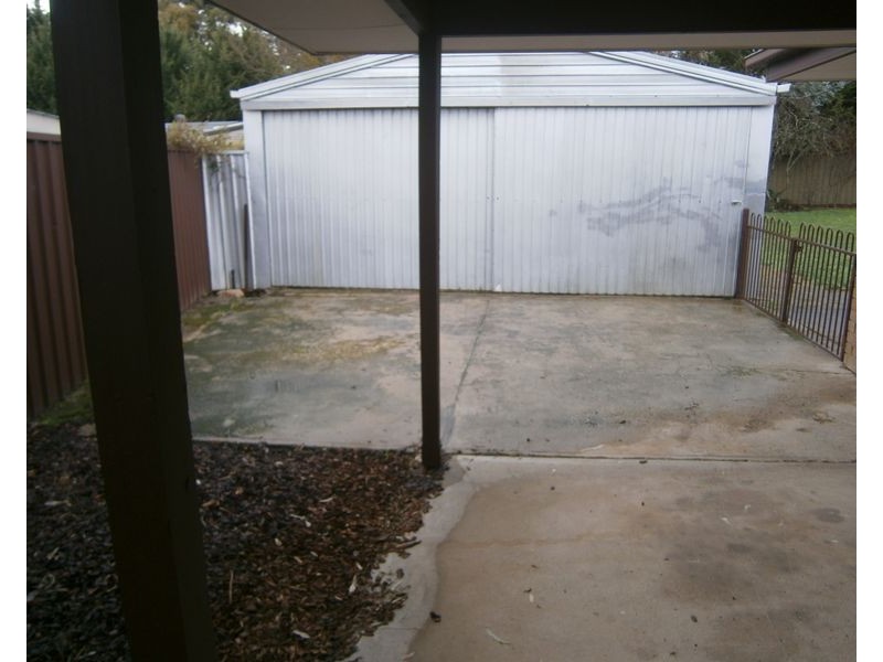 4 Theel Avenue, Birdwood SA 5234