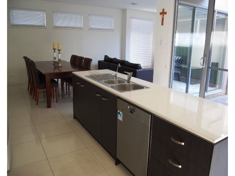 25 Adeline Street, Mawson Lakes SA 5095